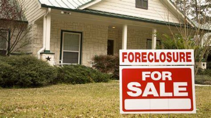 Can you offer less on a foreclosed home?